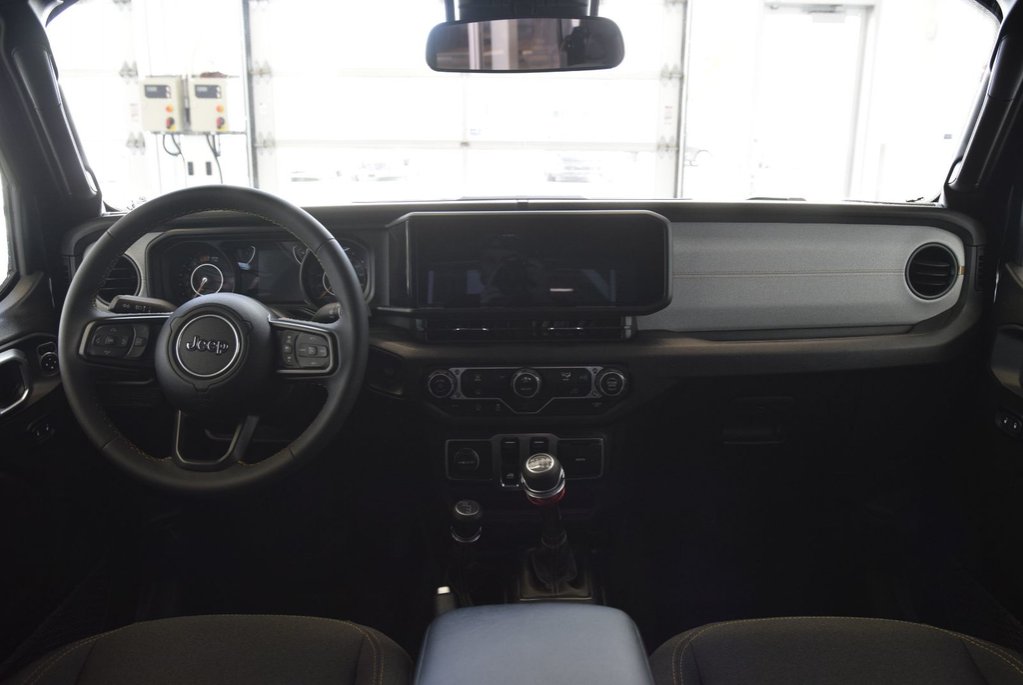 2025 Jeep Wrangler Sport S+AIR CLIM+COMME NEUF in Laval, Quebec - 7 - w1024h768px