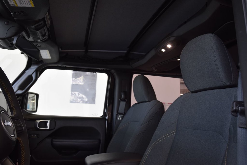 2025 Jeep Wrangler Sport S+AIR CLIM+COMME NEUF in Laval, Quebec - 26 - w1024h768px
