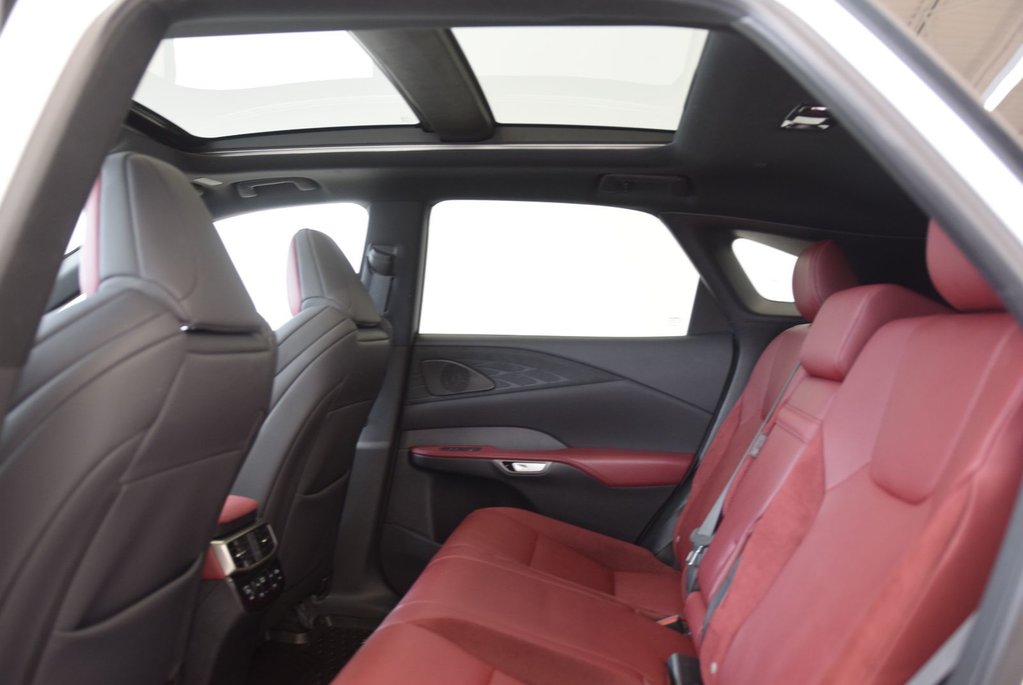 2023 Lexus RX 500h+F SPORT+CUIR ROUGE in Laval, Quebec - 23 - w1024h768px