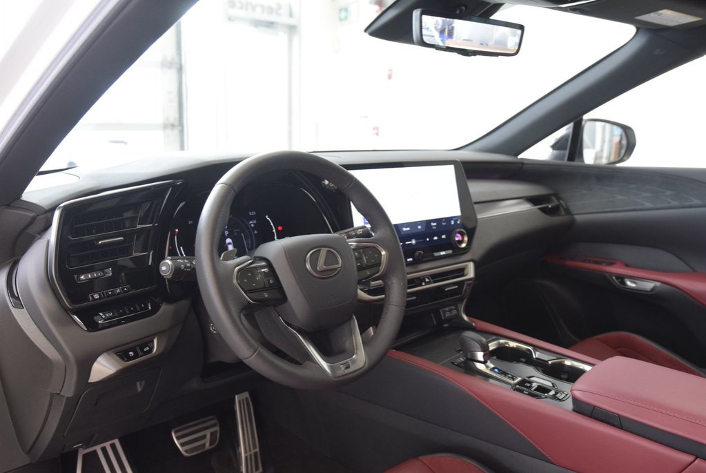 2023 Lexus RX 500h+F SPORT+CUIR ROUGE in Laval, Quebec - 10 - w1024h768px