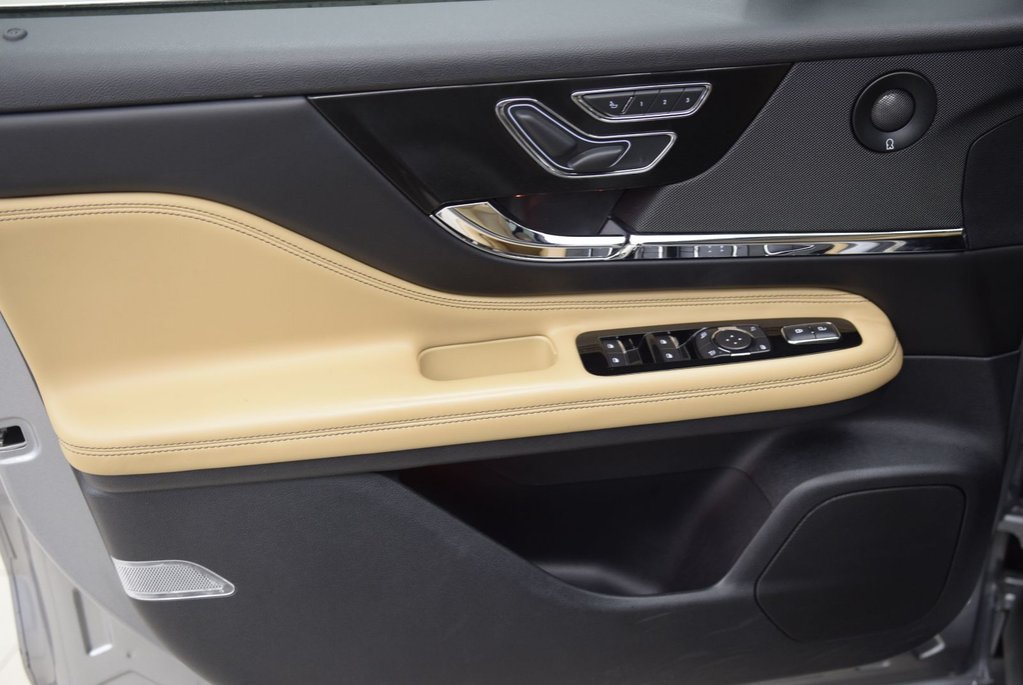 2021 Lincoln Corsair GRAND TOURING+PHEV+CUIR in Laval, Quebec - 18 - w1024h768px