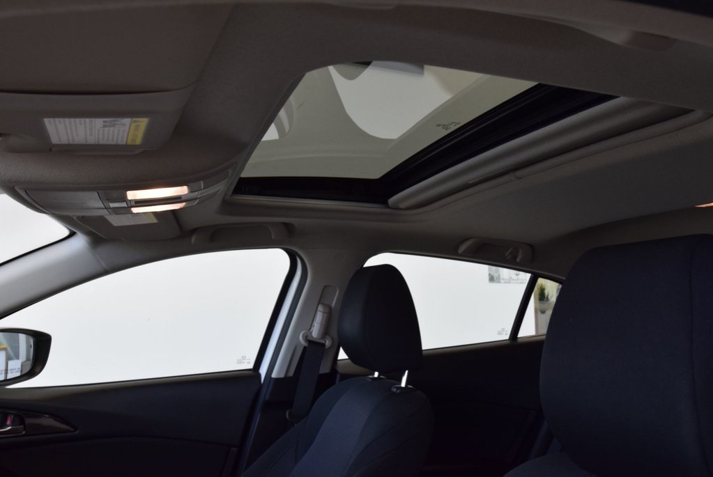 2016 Mazda 3 GS+SPORT+AUTOMATIQUE+MAG in Laval, Quebec - 8 - w1024h768px