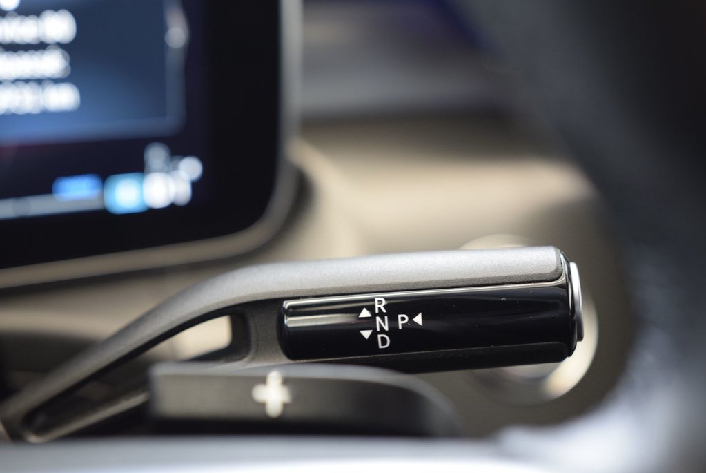 Mercedes-Benz C-Class C300+AWD+PREMIUM PACK+LED 2024 à Laval, Québec - 28 - w1024h768px