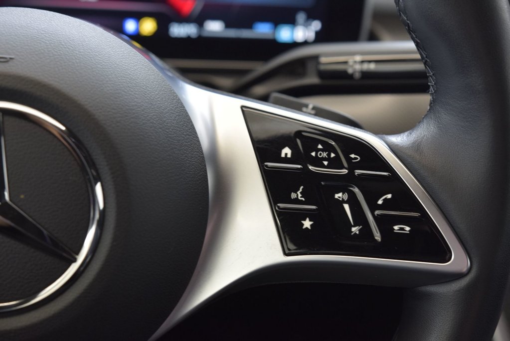 Mercedes-Benz C-Class C300+AWD+PREMIUM PACK+LED 2024 à Laval, Québec - 27 - w1024h768px