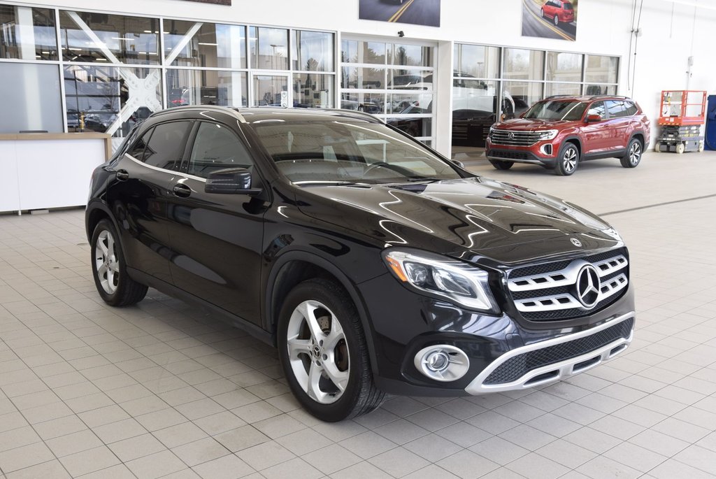 2018  GLA 250+CUIR+TOIT PANO+AWD in Laval, Quebec - 11 - w1024h768px