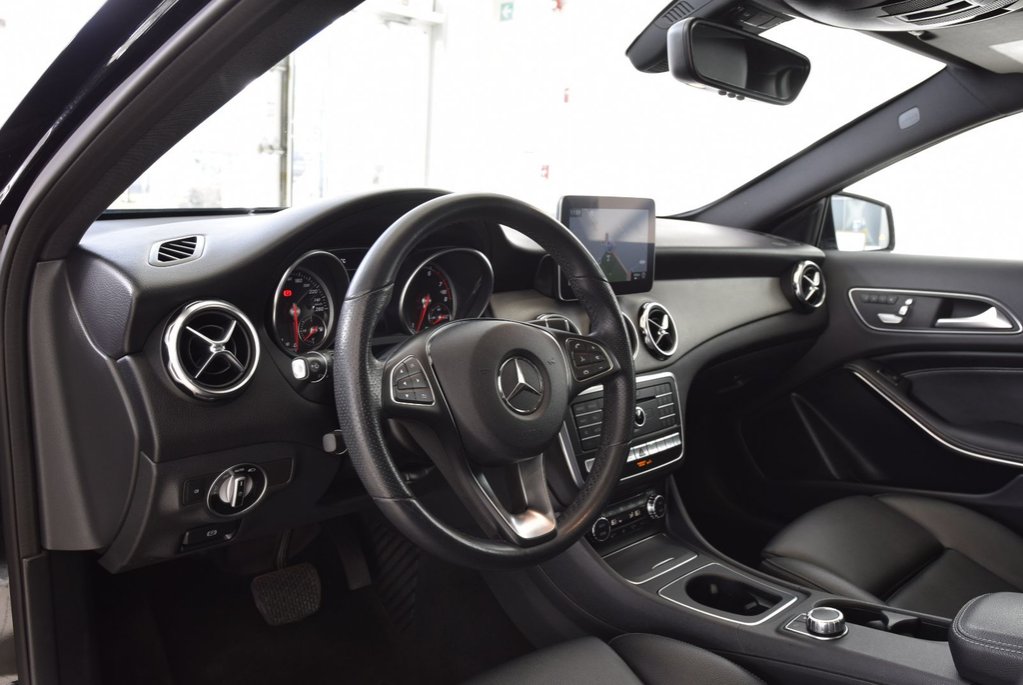 2019 Mercedes-Benz GLA 250+KIT AMG+TOIT+NAV+ in Laval, Quebec - 10 - w1024h768px