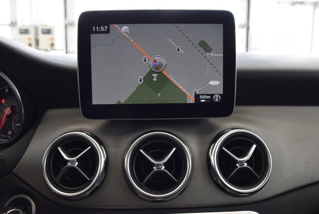 2019 Mercedes-Benz GLA 250+KIT AMG+TOIT+NAV+ in Laval, Quebec - 27 - w1024h768px