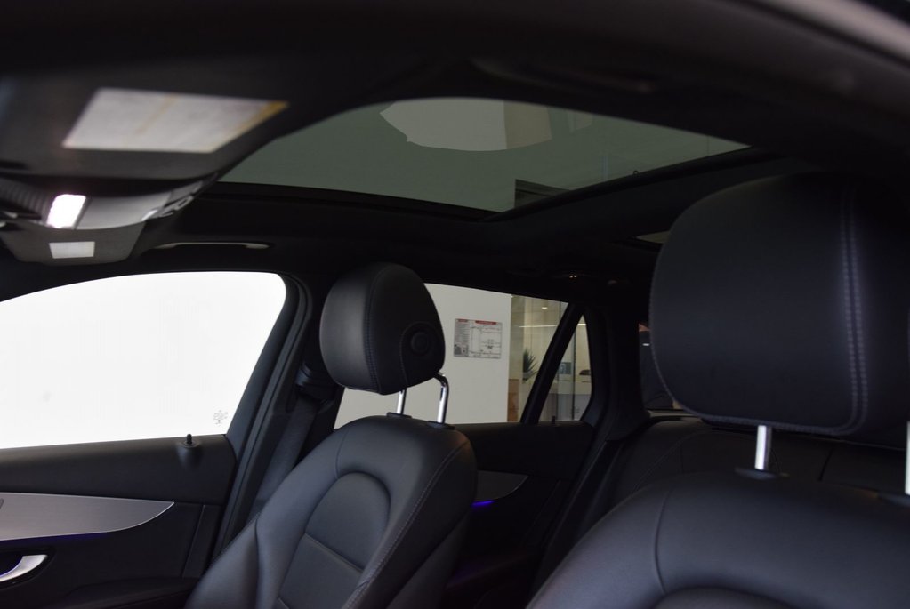 2021 Mercedes-Benz GLC 300+TOIT PANO+CUIR+LED in Laval, Quebec - 9 - w1024h768px