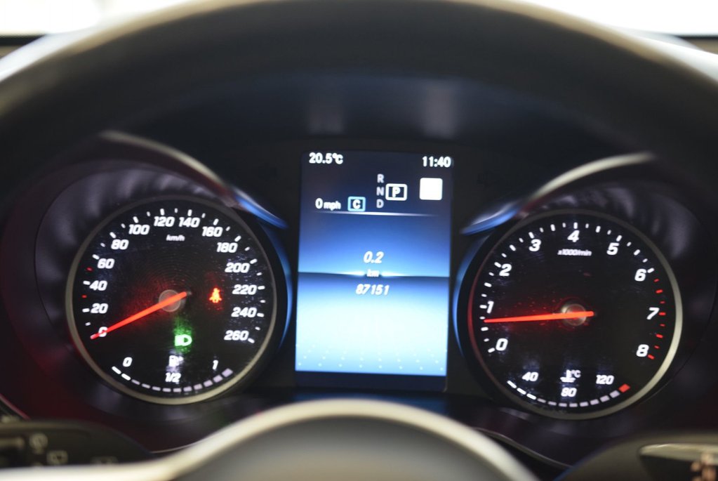 2021 Mercedes-Benz GLC 300+TOIT PANO+CUIR+LED in Laval, Quebec - 22 - w1024h768px