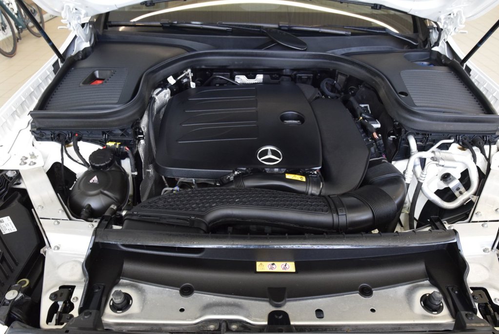 2022 Mercedes-Benz GLC 300+AMG NIGHT PACK+LED in Laval, Quebec - 14 - w1024h768px