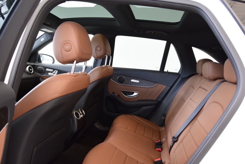 2022 Mercedes-Benz GLC 300+AMG NIGHT PACK+LED in Laval, Quebec - 18 - w1024h768px