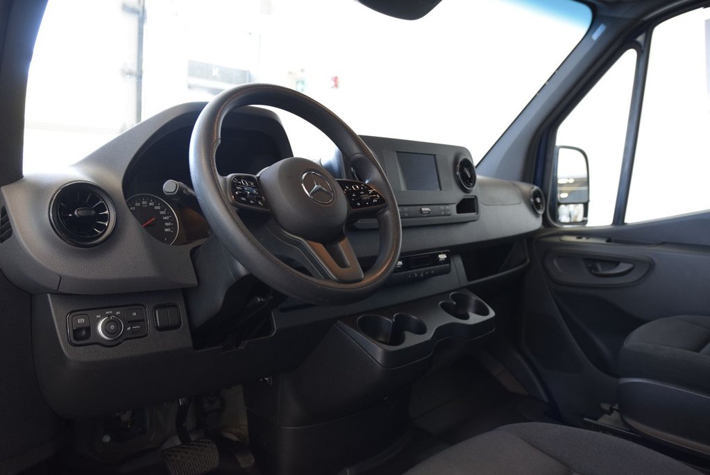 2024 Mercedes-Benz Sprinter Van 2500+HIGH ROOF+144+CAMERA in Laval, Quebec - 23 - w1024h768px