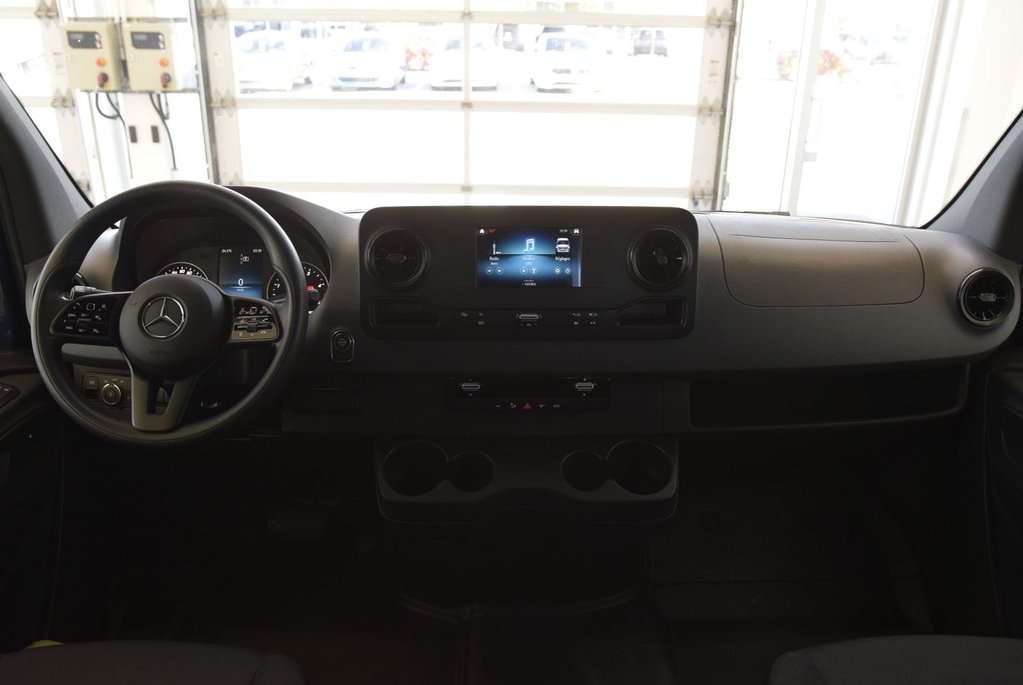 2024 Mercedes-Benz Sprinter Van 2500+HIGH ROOF+144+CAMERA in Laval, Quebec - 20 - w1024h768px