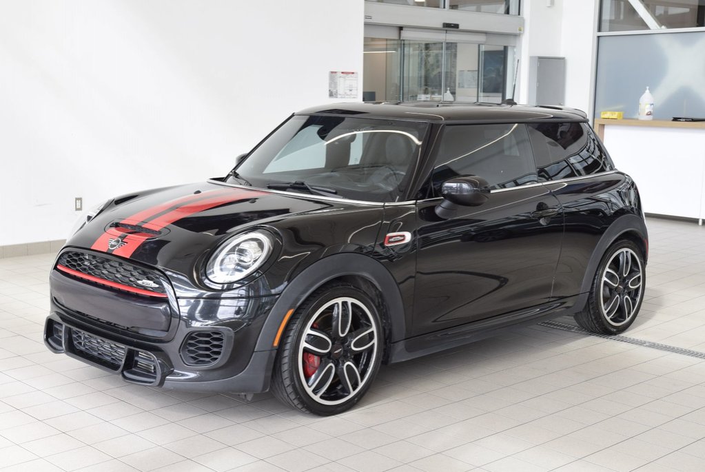 2020 MINI 3 Door John Cooper Works+CUIR+TOIT in Laval, Quebec - 10 - w1024h768px