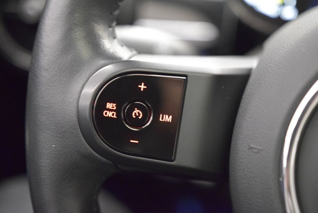 2024 MINI 3 Door Cooper SE+PREMIER+HARMAN in Laval, Quebec - 25 - w1024h768px
