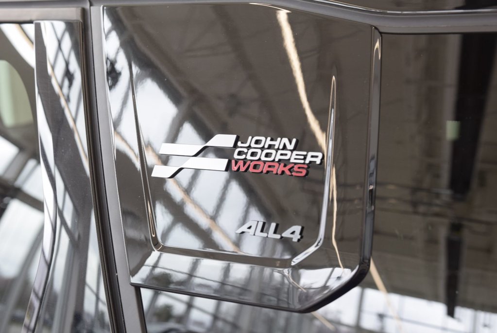 MINI Countryman John Cooper Works+AWD+LED+ 2025 à Laval, Québec - 8 - w1024h768px