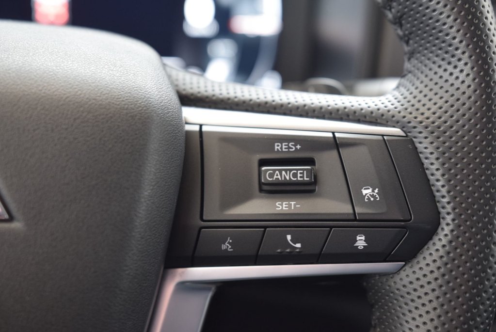 2024 Mitsubishi Outlander Plug-In Hybrid ES+PHEV+BAS KM+8 ROUES 8 PNEUS in Laval, Quebec - 26 - w1024h768px