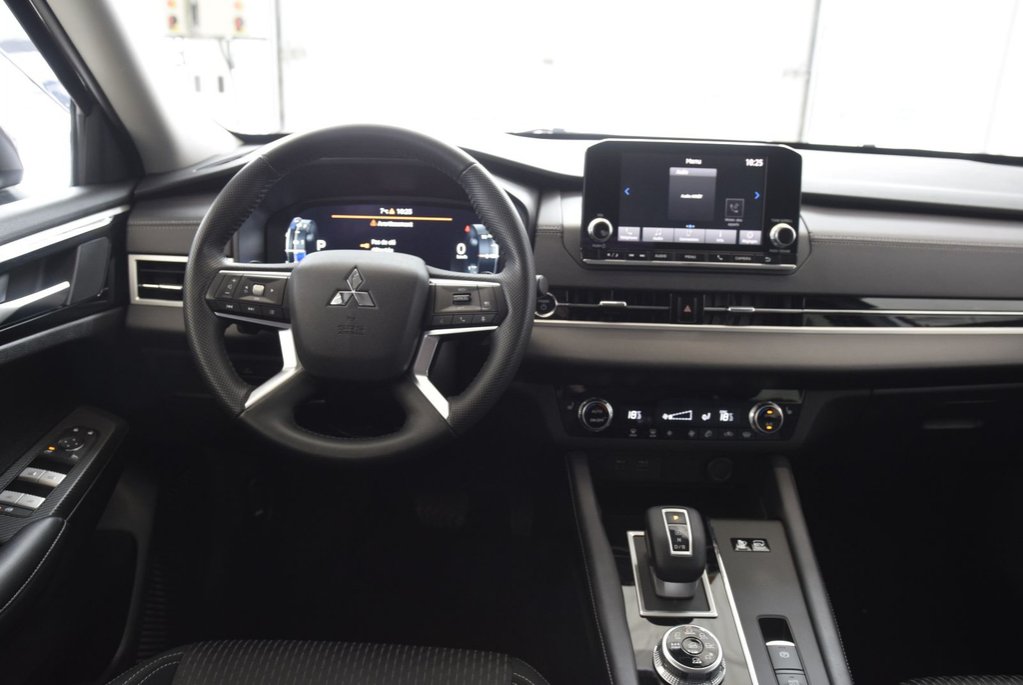 2024 Mitsubishi Outlander Plug-In Hybrid ES+PHEV+BAS KM+8 ROUES 8 PNEUS in Laval, Quebec - 24 - w1024h768px