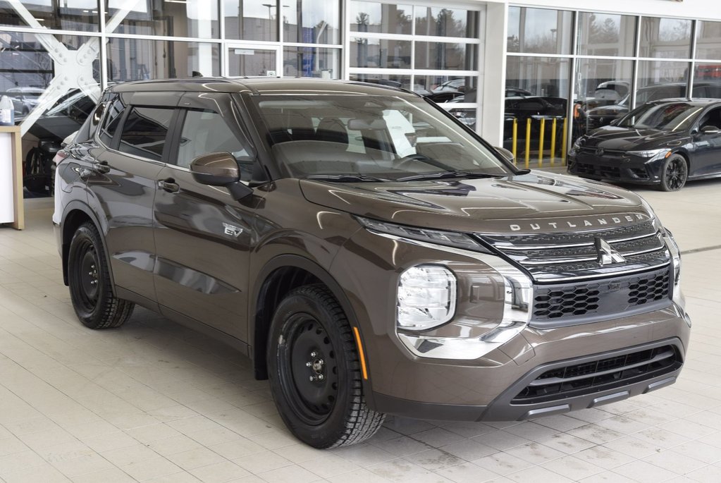 2024 Mitsubishi Outlander Plug-In Hybrid ES+PHEV+BAS KM+8 ROUES 8 PNEUS in Laval, Quebec - 14 - w1024h768px