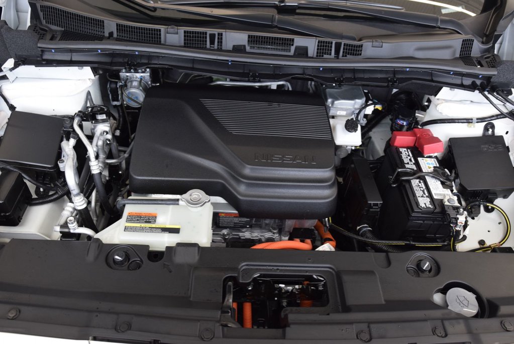 2025 Nissan LEAF SV PLUS+BATTERIE 60KW+NAV+ANCIEN DEMO in Laval, Quebec - 15 - w1024h768px