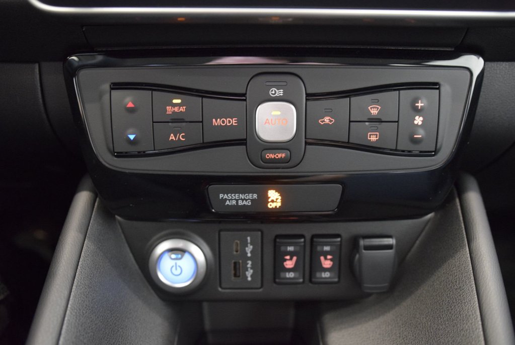 2025 Nissan LEAF SV PLUS+BATTERIE 60KW+NAV+ANCIEN DEMO in Laval, Quebec - 25 - w1024h768px