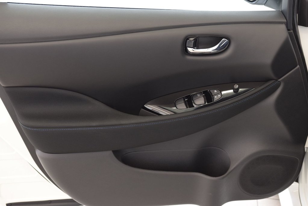 2025 Nissan LEAF SV PLUS+BATTERIE 60KW+NAV+ANCIEN DEMO in Laval, Quebec - 16 - w1024h768px