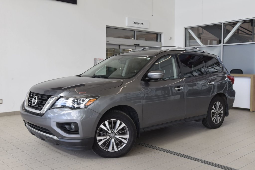 Nissan Pathfinder SL+CUIR+TOIT+NAV+7 PASSAGERS 2019 à Laval, Québec - 1 - w1024h768px