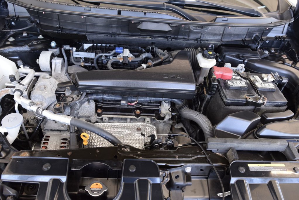 2018 Nissan Rogue SV+TOIT PANO+AWD+BAS KM+ in Laval, Quebec - 16 - w1024h768px