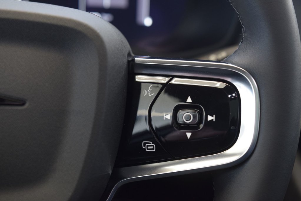 2023 Polestar 2 LONG RANGE+PERFORMANCE in Laval, Quebec - 23 - w1024h768px