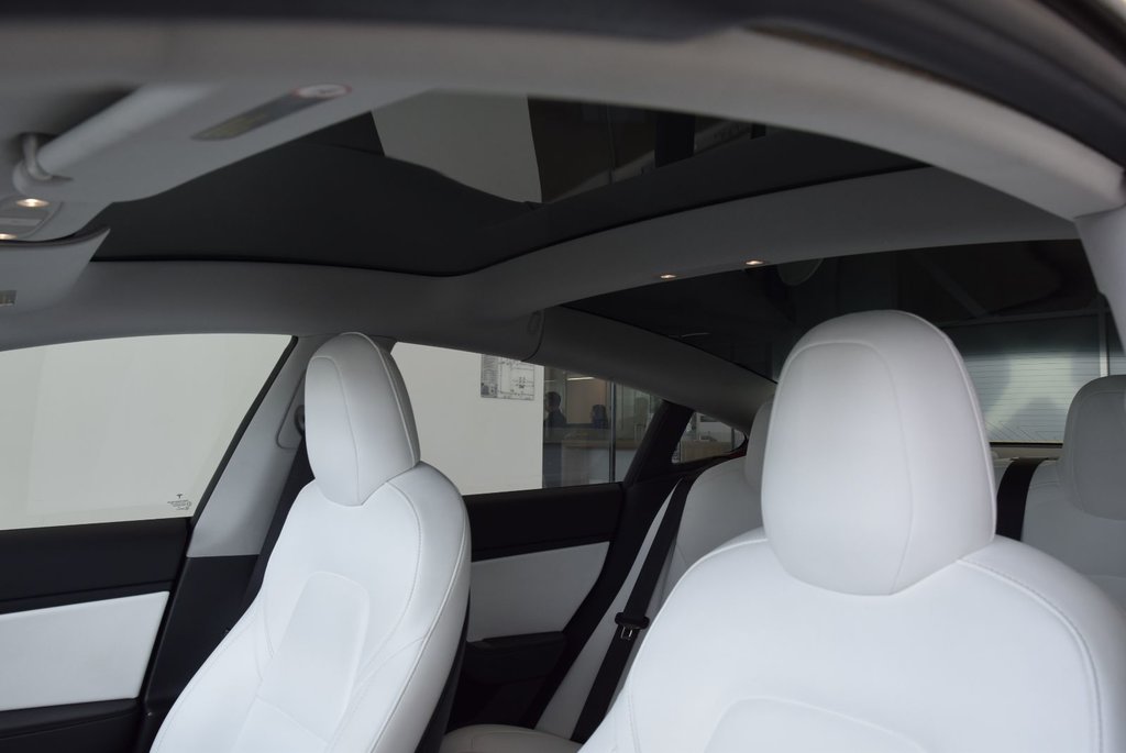 Tesla MODEL 3 LONG RANGE+WRAP COMPLET 2018 à Laval, Québec - 17 - w1024h768px