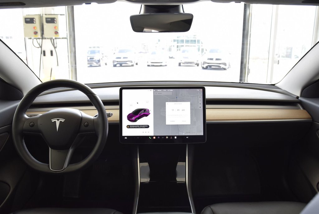 2020  MODEL 3 SR+CUIR+TOIT PANO+BAS KM+ in Laval, Quebec - 20 - w1024h768px