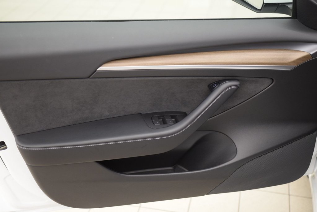 2021 Tesla Model 3 SR+CUIR+TOIT PANO+NAV+LED in Laval, Quebec - 17 - w1024h768px