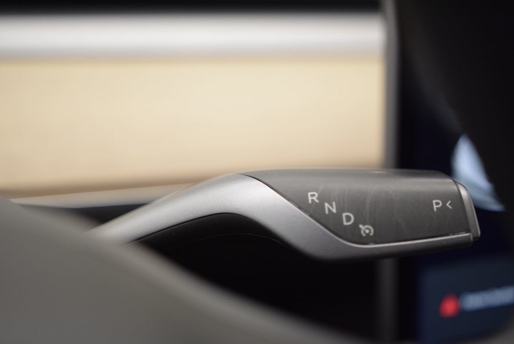 2021 Tesla Model 3 SR+CUIR+TOIT PANO+NAV+LED in Laval, Quebec - 25 - w1024h768px