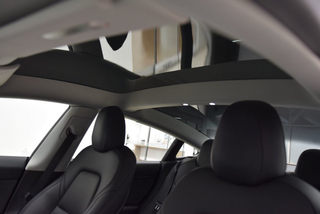 2021 Tesla Model 3 SR+CUIR+TOIT PANO+NAV+LED in Laval, Quebec - 9 - w1024h768px