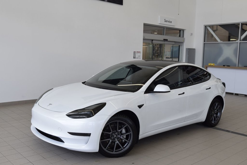 2022  MODEL 3 LONG RANGE+AWD+CUIR+TOIT in Laval, Quebec - 11 - w1024h768px