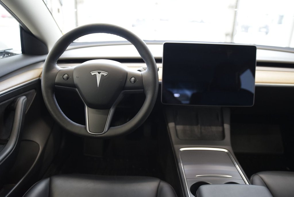 2022 Tesla MODEL 3 SR+CUIR+TOIT PANO+LED+NAV in Laval, Quebec - 23 - w1024h768px