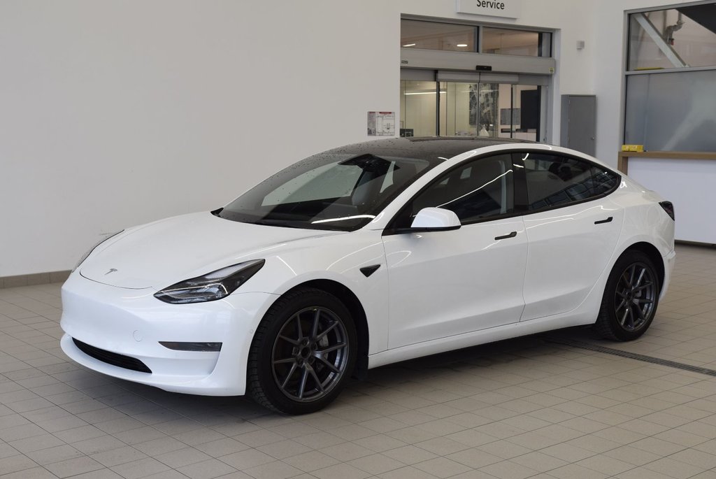 2022 Tesla MODEL 3 SR+CUIR+TOIT PANO+LED+NAV in Laval, Quebec - 10 - w1024h768px
