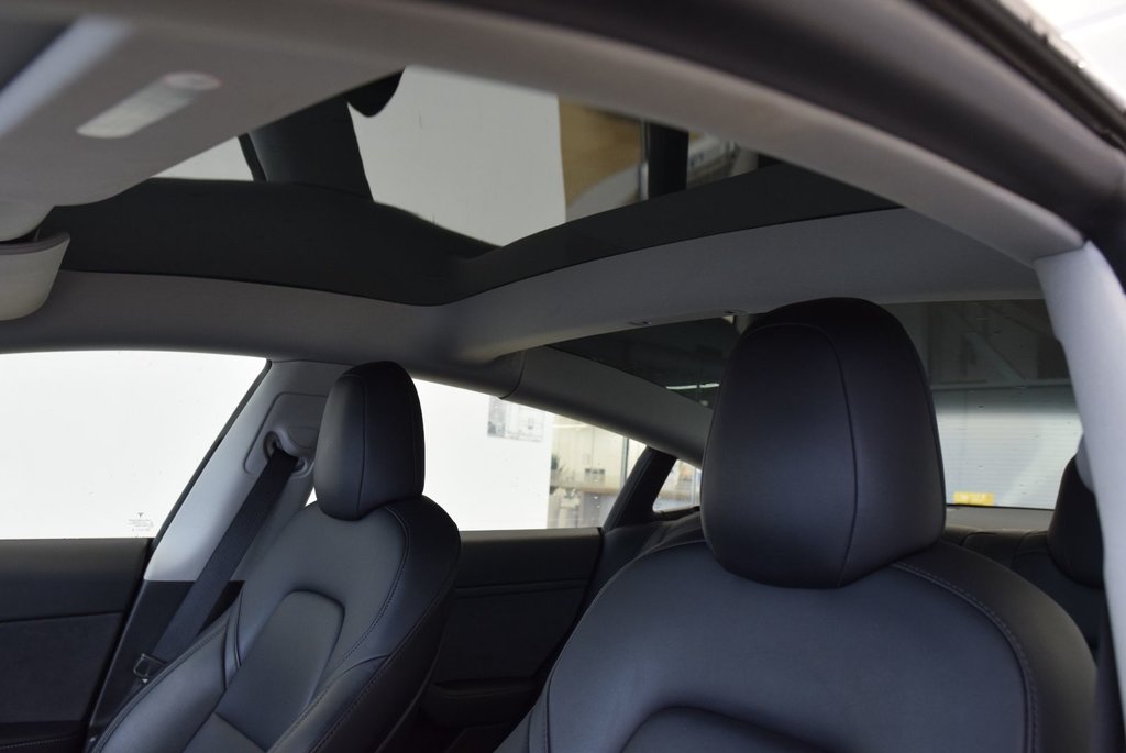 2022 Tesla MODEL 3 SR+CUIR+TOIT PANO+LED+NAV in Laval, Quebec - 7 - w1024h768px