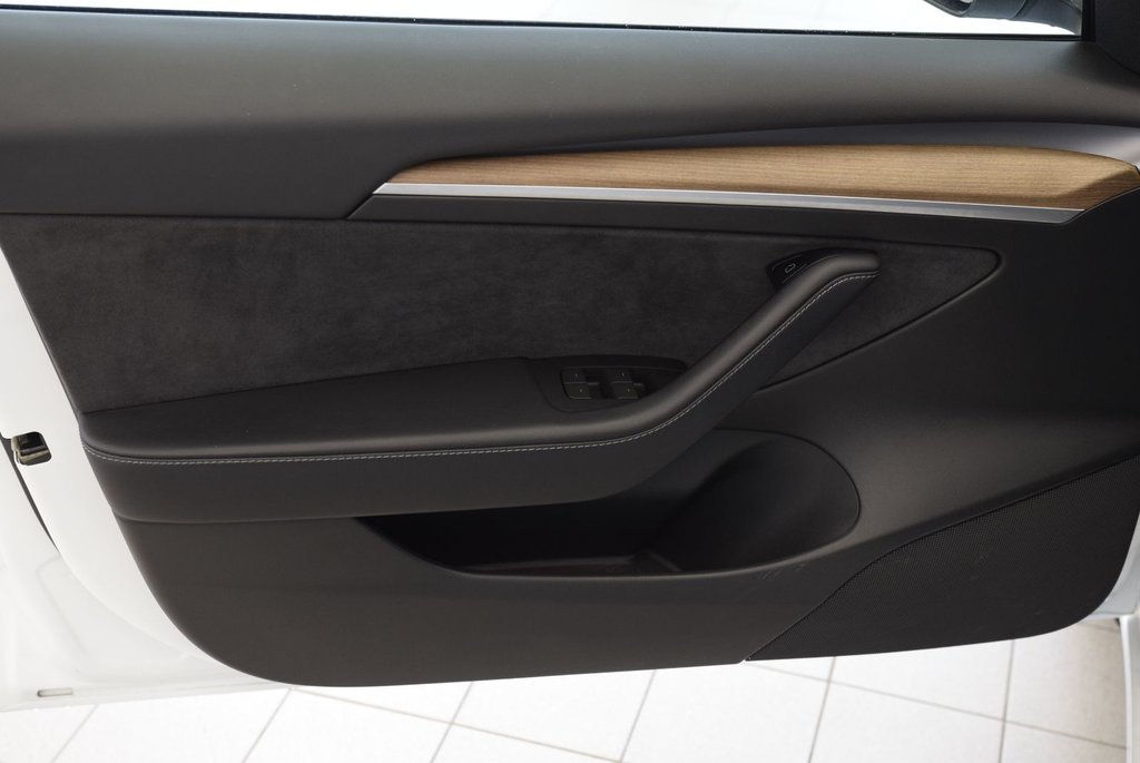 2022 Tesla MODEL 3 SR+CUIR+TOIT PANO+LED+NAV in Laval, Quebec - 16 - w1024h768px