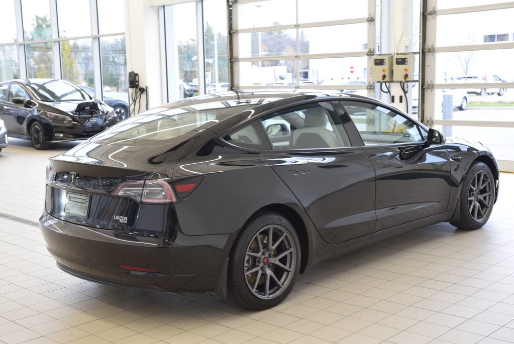 Tesla Model 3 SR+CUIR BLANC+PPF INCLUS 2022 à Laval, Québec - 13 - w1024h768px