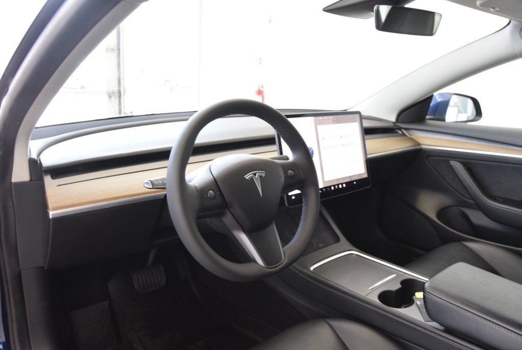 2022 Tesla Model 3 LONG RANGE+AWD+BOOST+CUIR in Laval, Quebec - 7 - w1024h768px