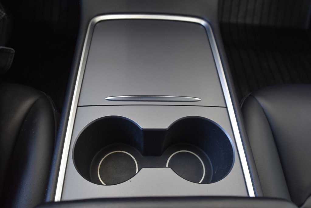 2022 Tesla Model 3 LONG RANGE+AWD+BOOST+CUIR in Laval, Quebec - 24 - w1024h768px