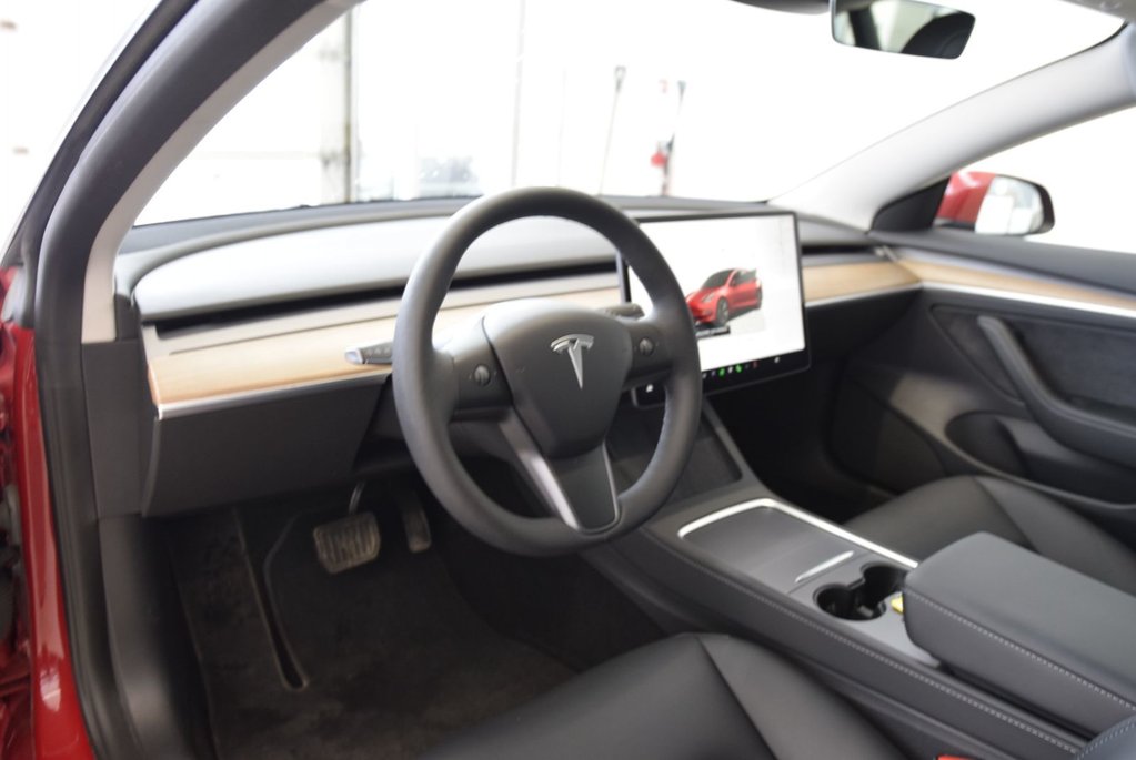 2023 Tesla Model 3 LONG RANGE+AWD+ROUGE+CUIR in Laval, Quebec - 10 - w1024h768px