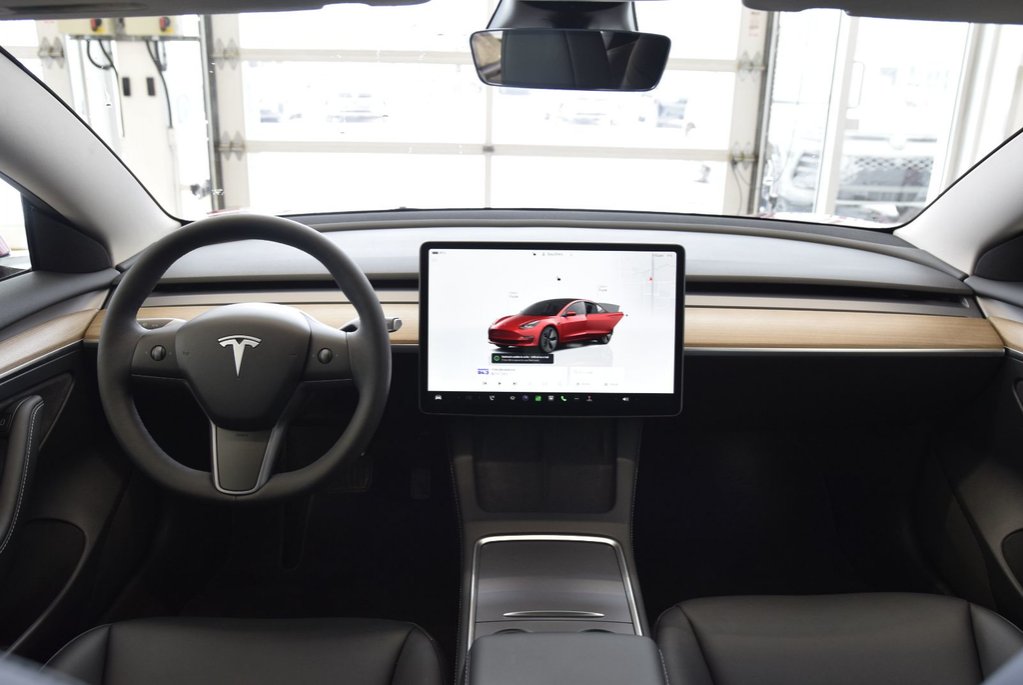 2023 Tesla Model 3 LONG RANGE+AWD+ROUGE+CUIR in Laval, Quebec - 9 - w1024h768px