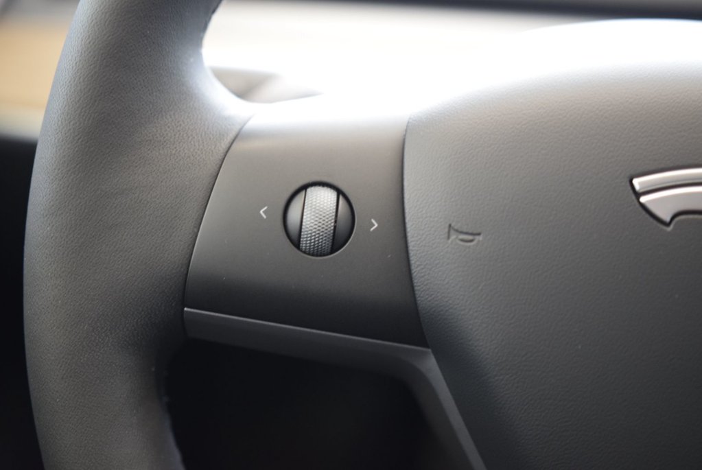 2023 Tesla Model 3 LONG RANGE+AWD+ROUGE+CUIR in Laval, Quebec - 25 - w1024h768px