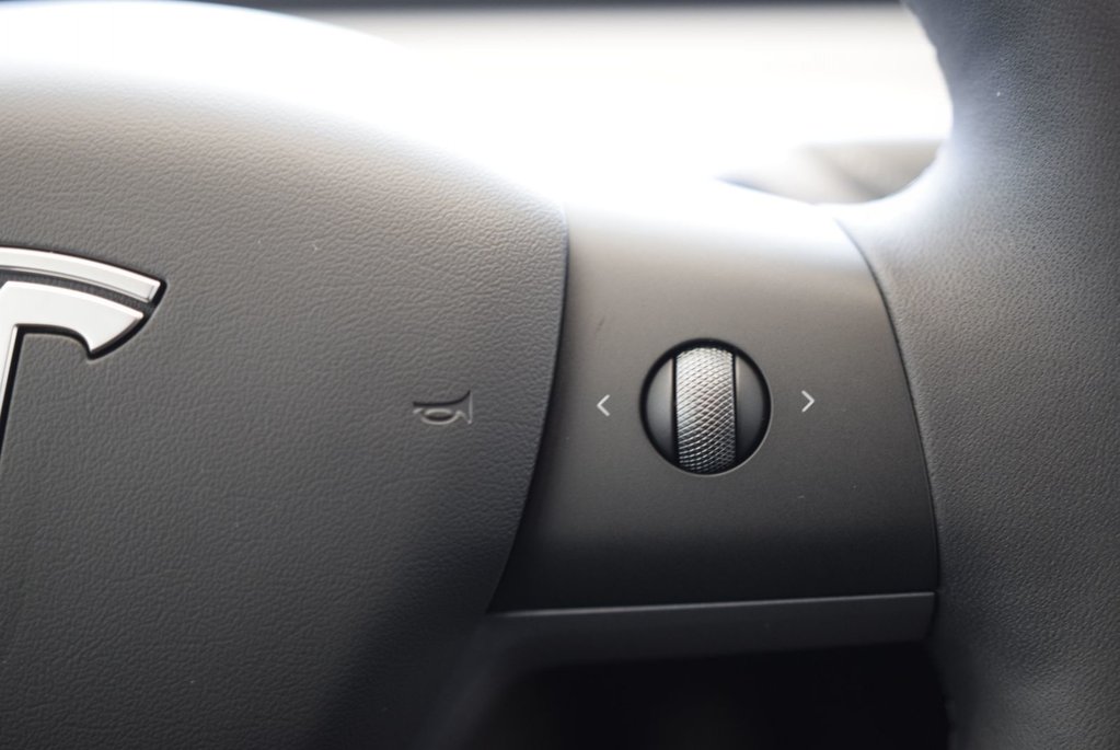 2023 Tesla Model 3 LONG RANGE+AWD+ROUGE+CUIR in Laval, Quebec - 26 - w1024h768px