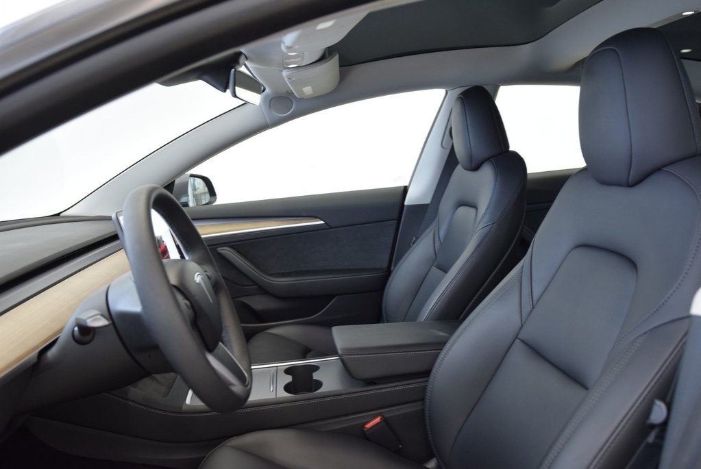 Tesla Model 3 SR+CUIR+TOIT PANO+LED+NAV 2023 à Laval, Québec - 20 - w1024h768px