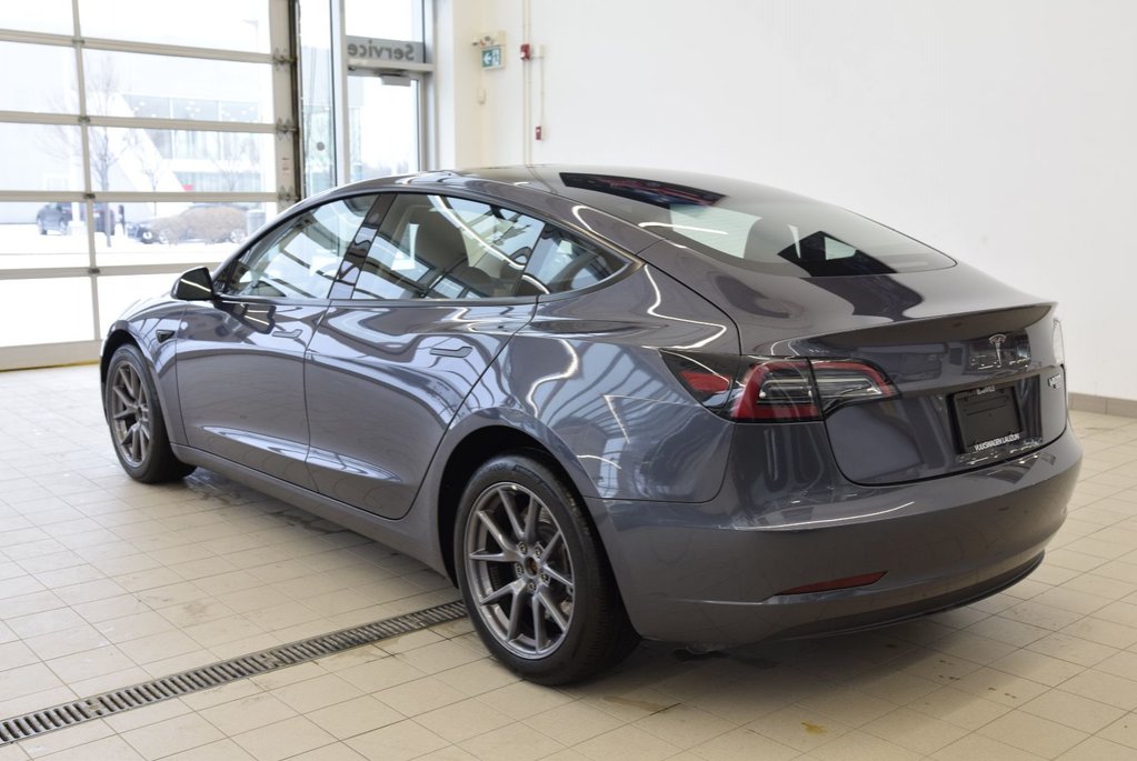 Tesla Model 3 SR+CUIR+TOIT PANO+LED+NAV 2023 à Laval, Québec - 16 - w1024h768px