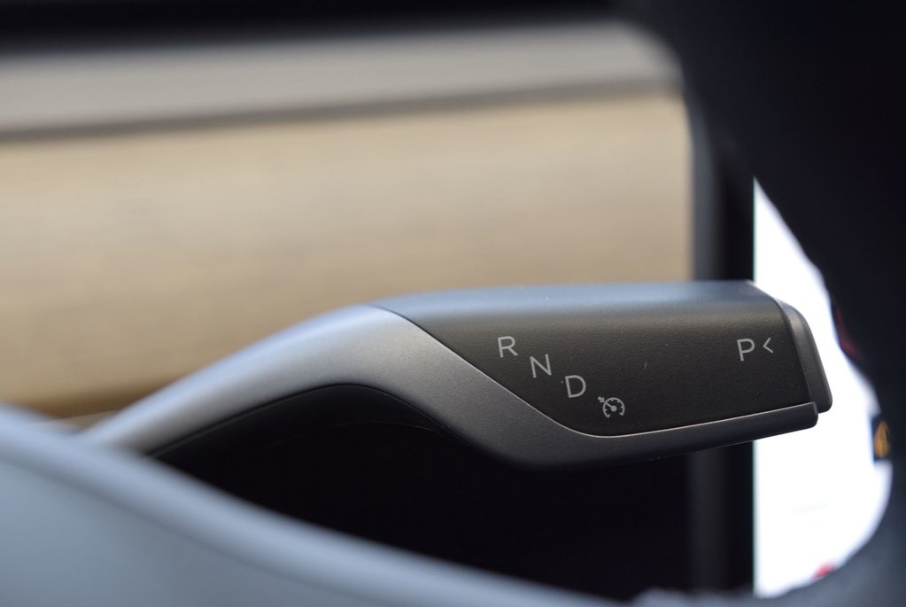 Tesla Model 3 SR+CUIR+TOIT PANO+LED+NAV 2023 à Laval, Québec - 27 - w1024h768px