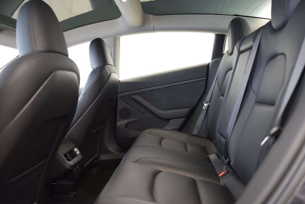 Tesla Model 3 SR+CUIR+TOIT PANO+LED+NAV 2023 à Laval, Québec - 22 - w1024h768px